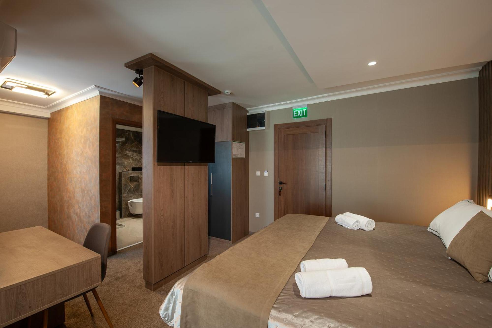 Hotel Kralj Kraljevo Oda fotoğraf