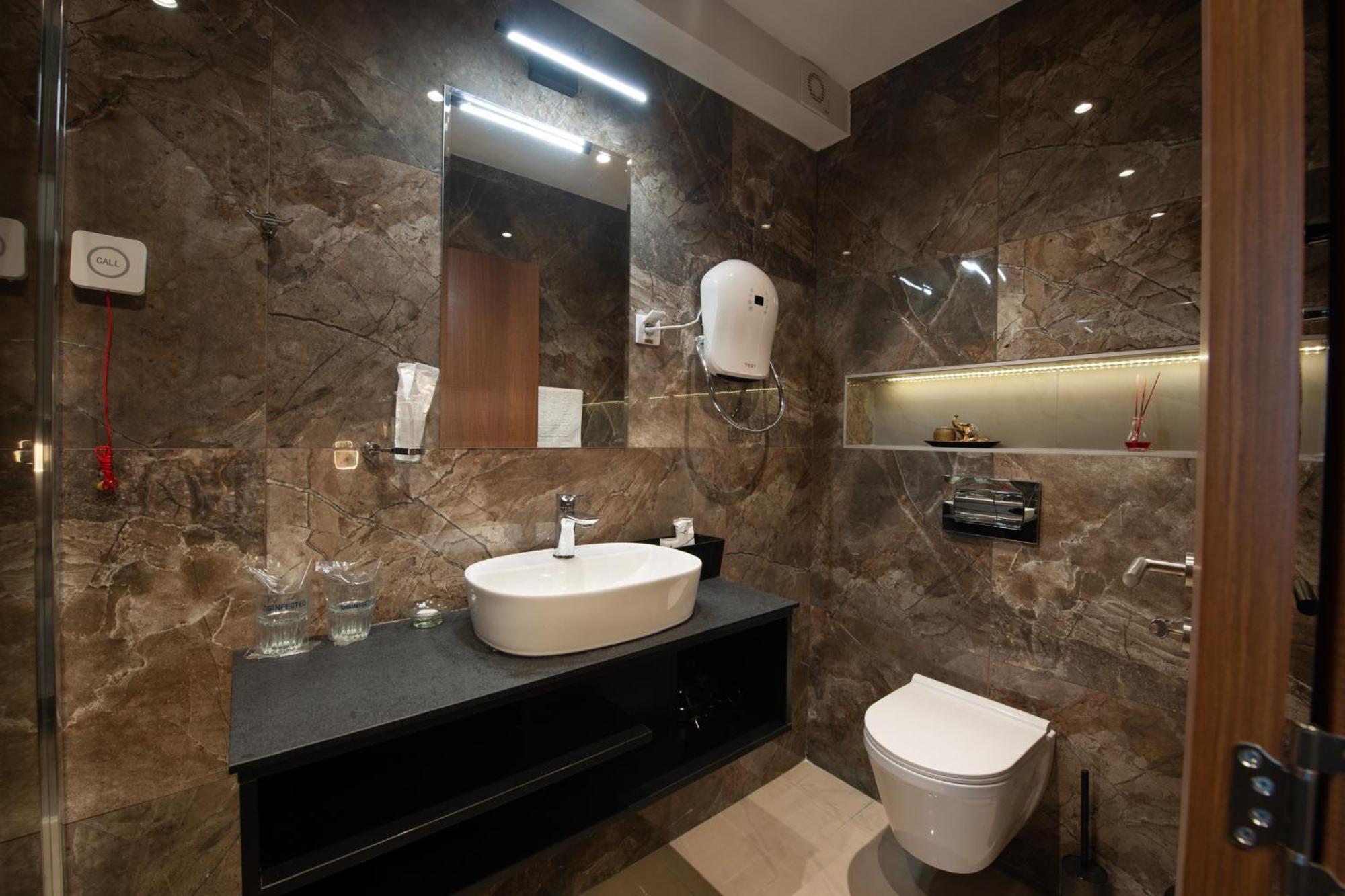 Hotel Kralj Kraljevo Dış mekan fotoğraf